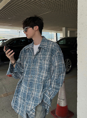 junmanner 格纹翻领做旧美式复古潮流长袖衬衫上衣春夏季男生衬衣