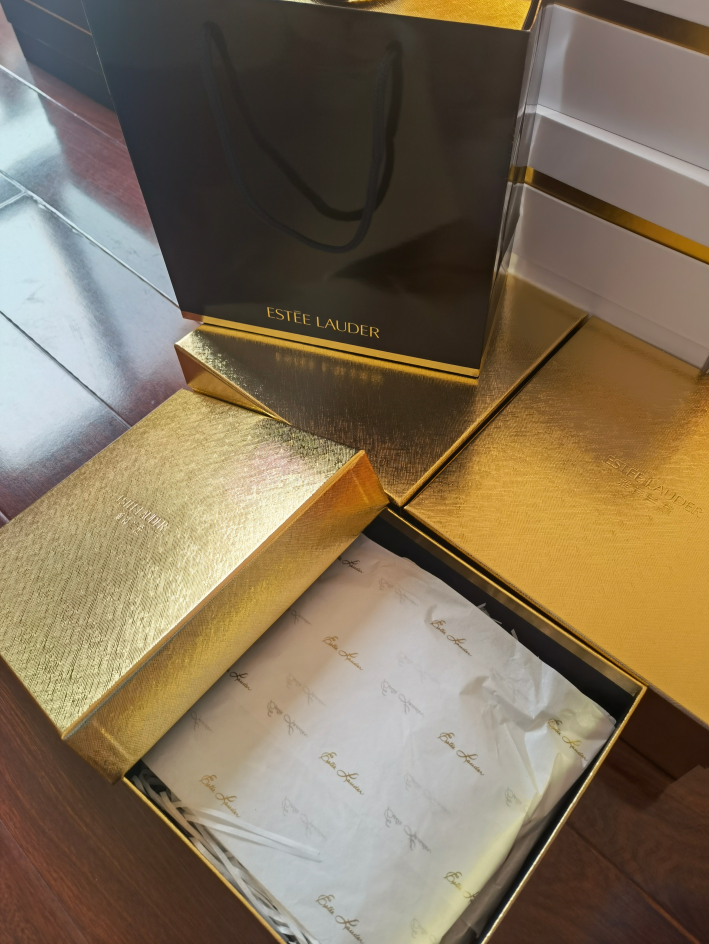 雅诗兰黛 白金礼盒/黄金礼盒 配礼袋空礼盒一整套送礼超美