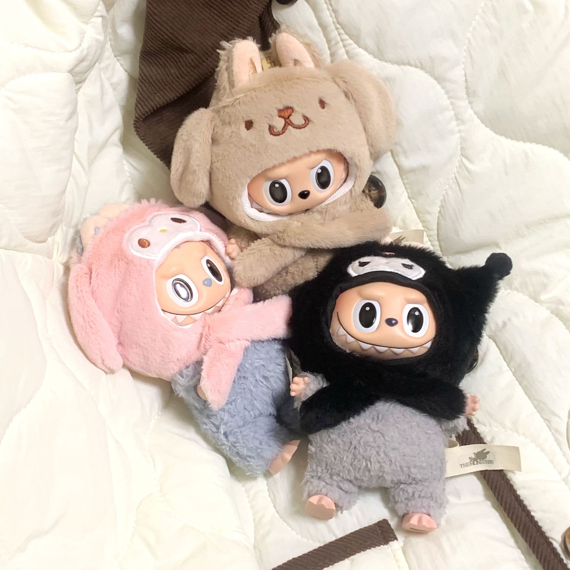 一代二代拉布布labubu娃衣搪胶盲盒挂件可爱毛绒帽子配件包邮
