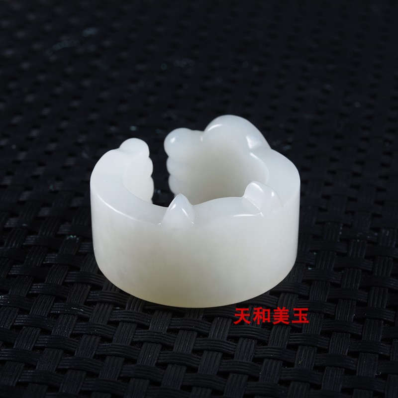 新疆和田玉羊脂玉戒指扳指内径21mm重17.9细腻白润送证书b1