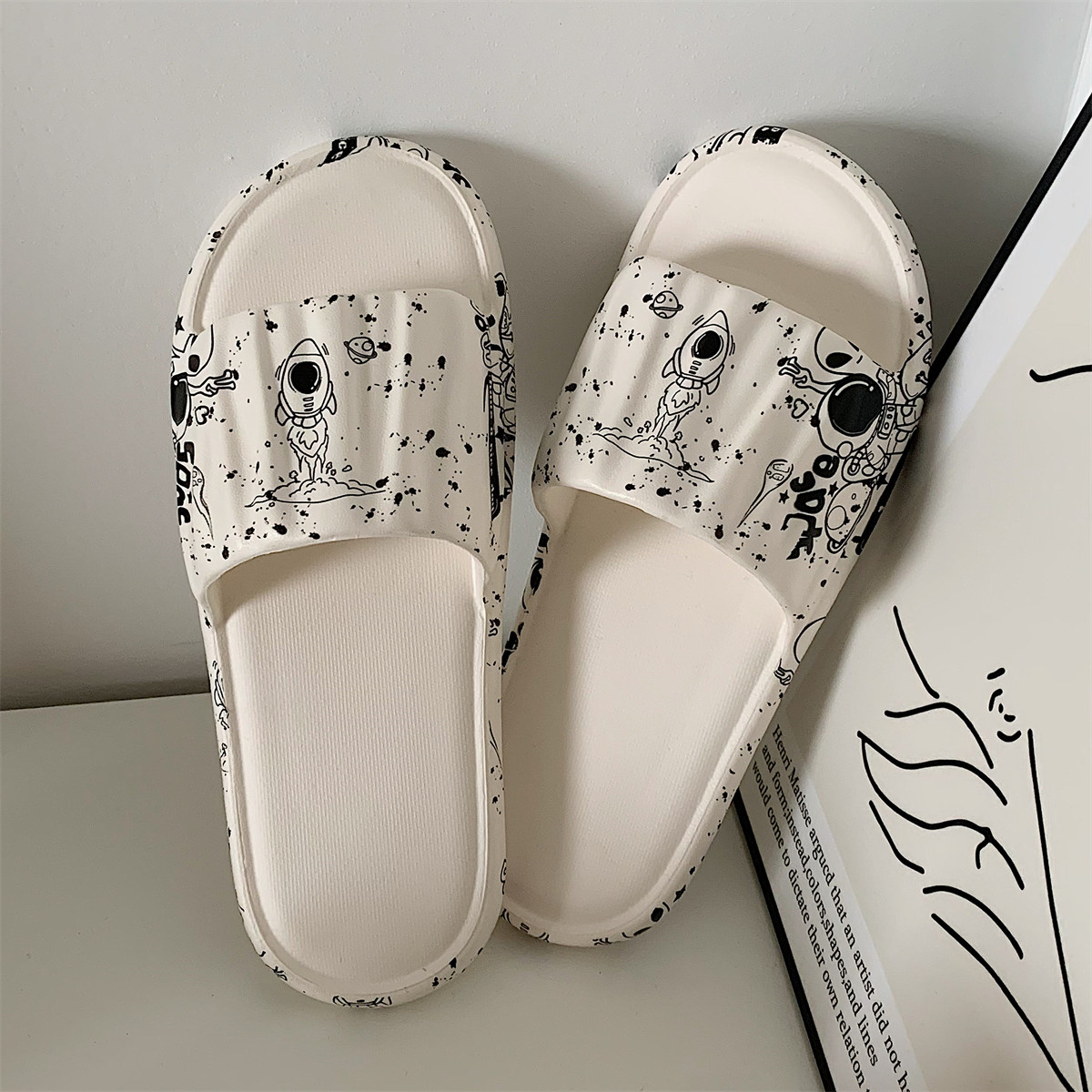 细细条 居家轻便软底拖鞋女夏季学生个性涂鸦防滑防臭eva洗澡凉拖,居家布艺,居家凉拖/凉鞋,淘宝优惠券,粉丝福利购,淘宝优惠卷