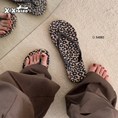 细细条 沙滩度假人字拖女ins欧美风豹纹夏网红外穿夹脚洗澡凉拖鞋