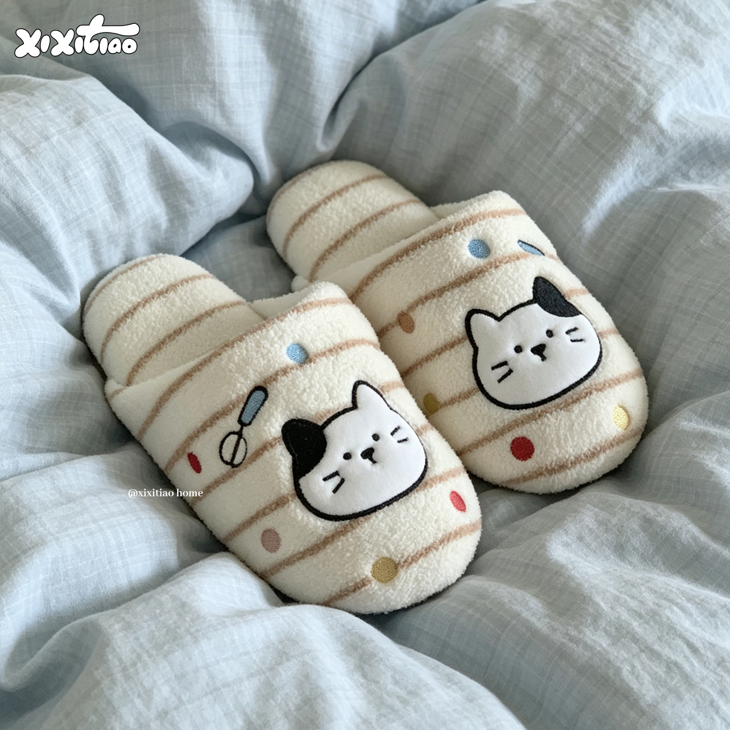 细细条彩点小猫棉拖鞋情侣图片