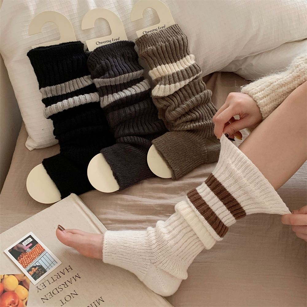 细细条踩脚款日系条纹针织袜套