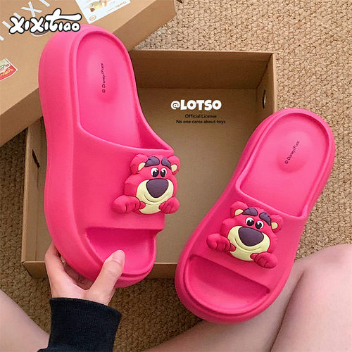 细细条外穿迪士尼草莓熊拖鞋