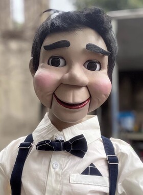 嘴巴眼睛会动会说话的玩具木偶人