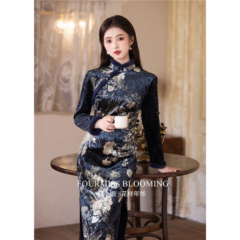 2025新款蓝色丝绒加绒连衣裙