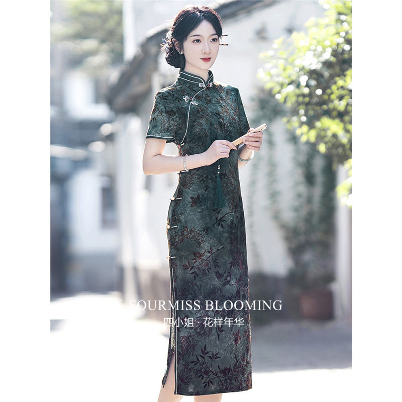 【花样年华】国风旗袍|挽苏深绿色植绒2026小个子新中式连衣裙女