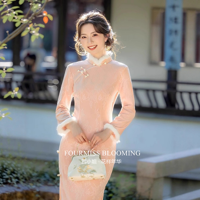 粉色秋冬季新款修身毛领长裙