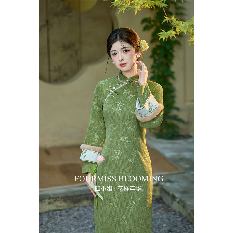 新中式2025冬新款绿色长袖