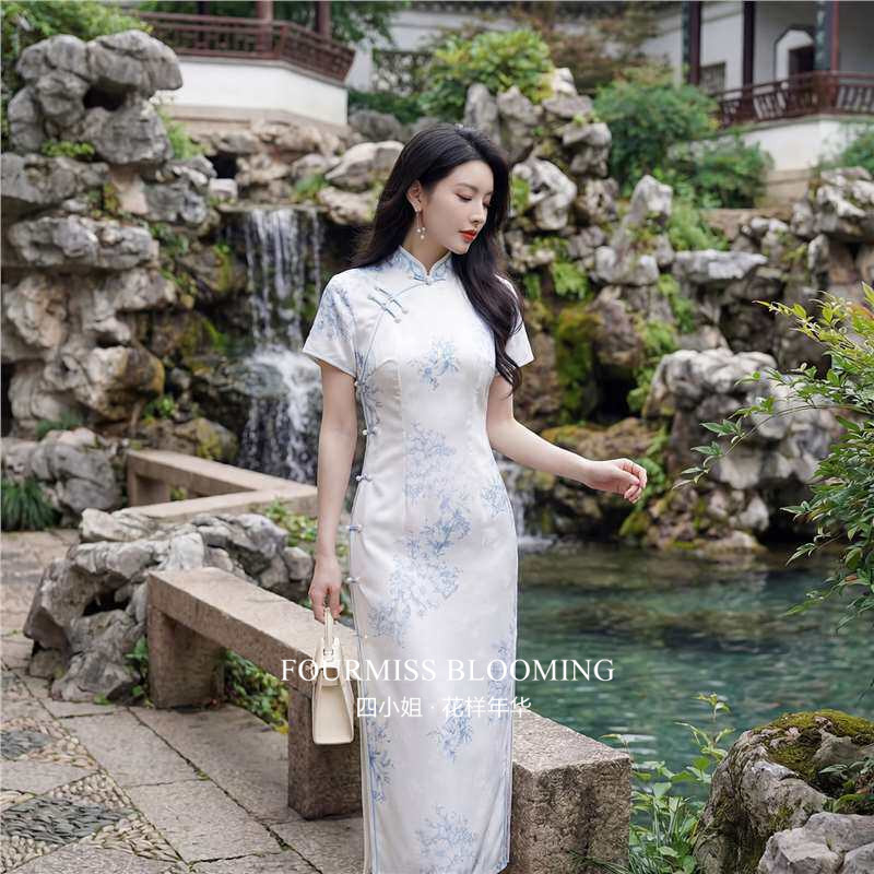 回娘家白色印花新中式改良裙