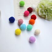 2cm高弹力毛球绒球服装 辅料手工diy幼儿园童装 发饰毛球材料配件