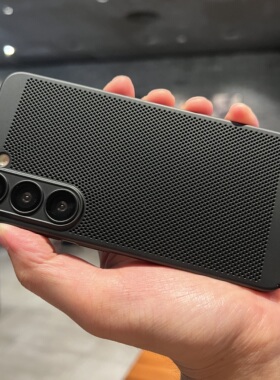 带镜头膜纯黑色镂空散热透气洞洞适用三星S23U手机壳超薄Galaxy S24Ultra保护套S23+全包硬壳高级防指纹外壳