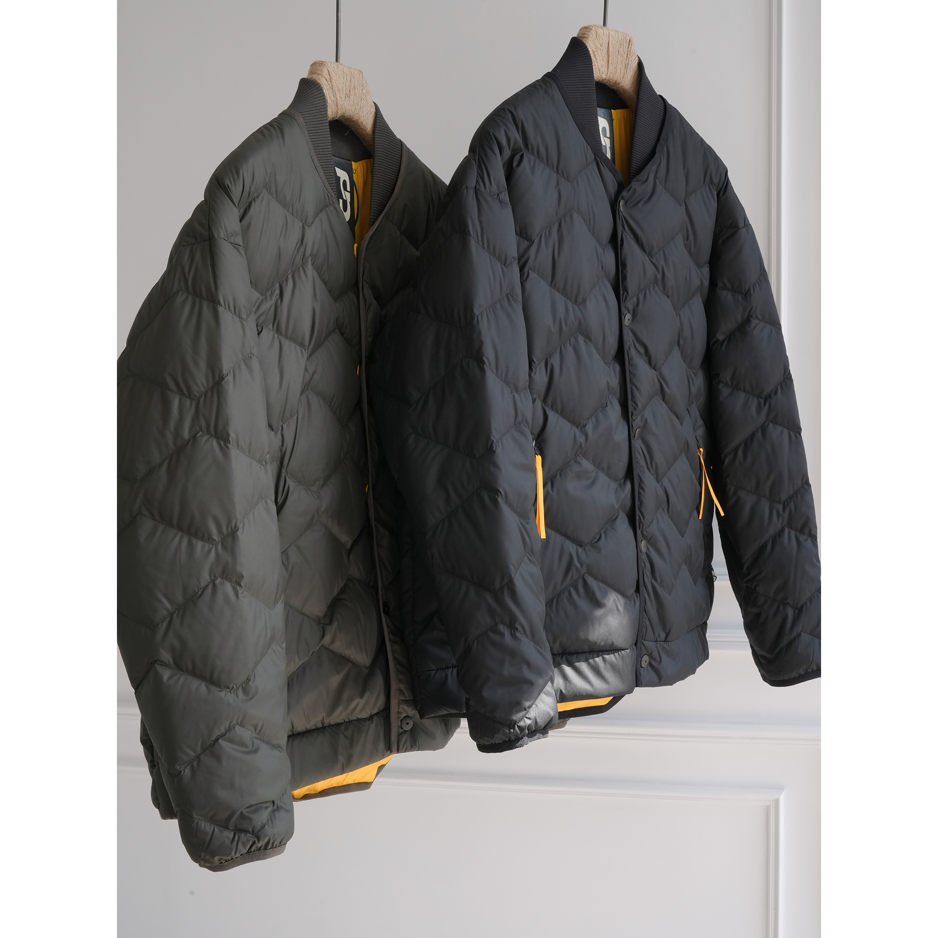 美式复古菱格棒球领薄款羽绒服男秋冬情侣款简约休闲羽白鸭绒外套