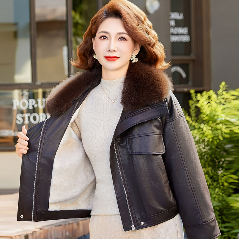中年妇女洋气外套秋冬加绒加厚新