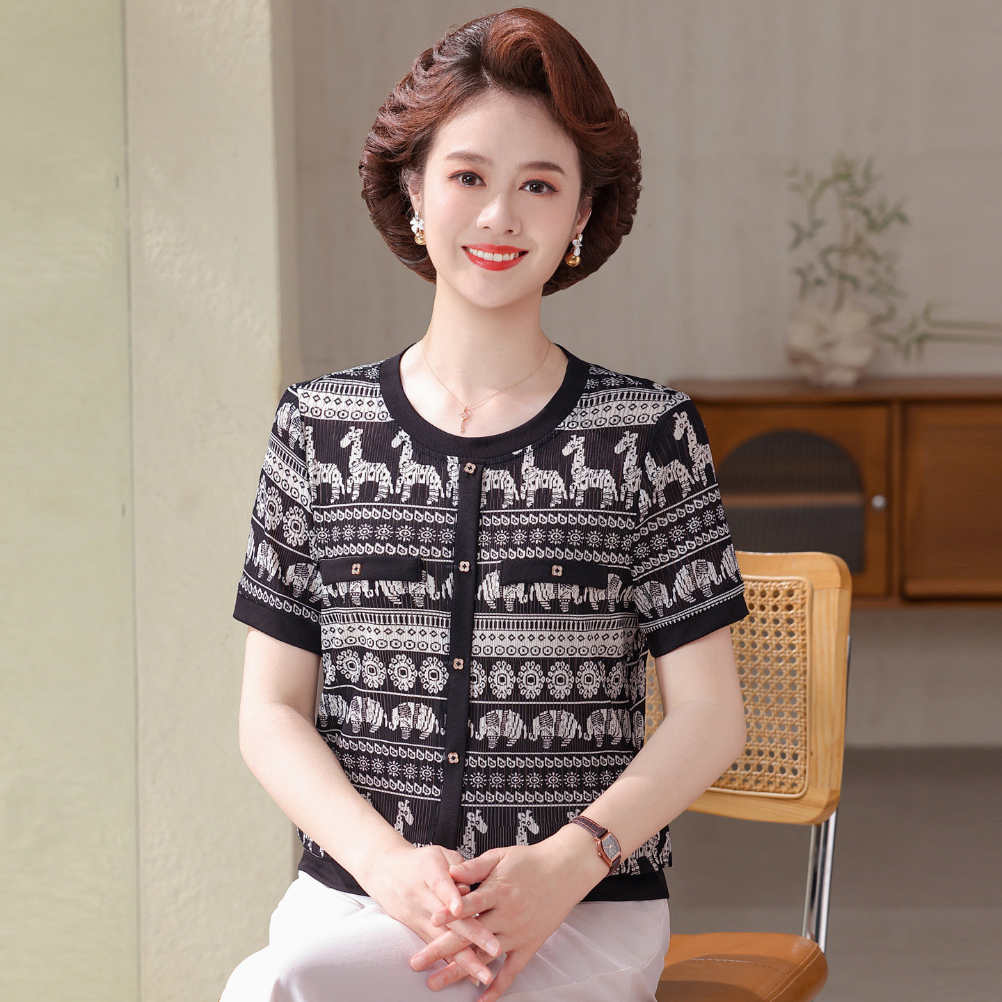 妈妈装夏季冰丝短袖t恤衫修身版