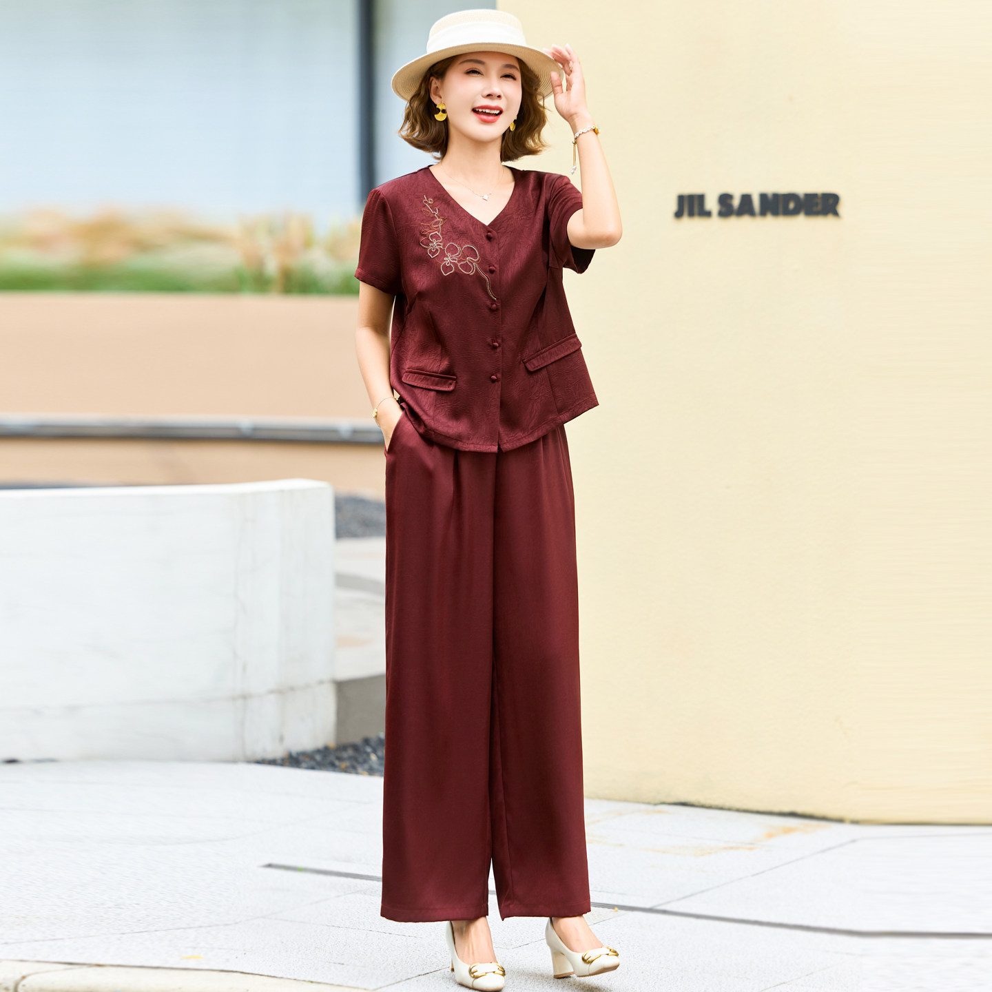 妈妈夏套装大方得体中年女两件套