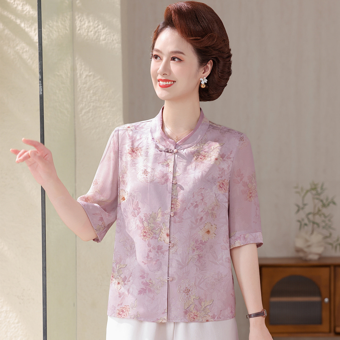 阔太太仿真丝短袖衬衫女洋气t恤