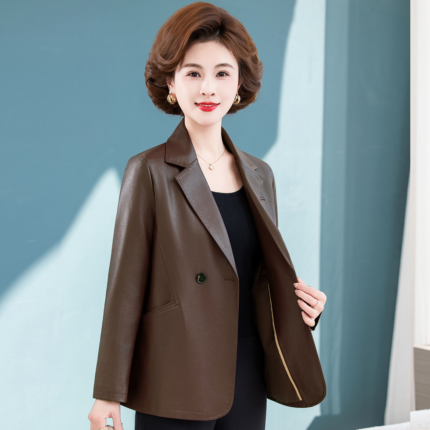 皮衣中老年40-50岁妈妈装妇女