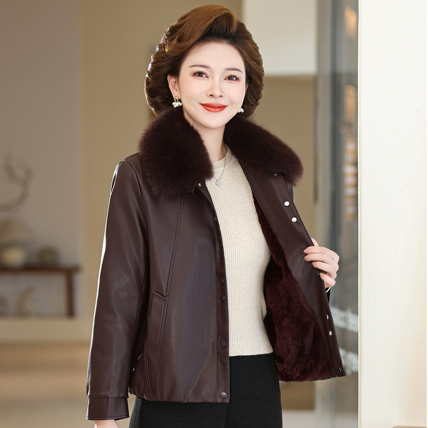 妈妈毛领皮衣外套女加绒加厚夹克