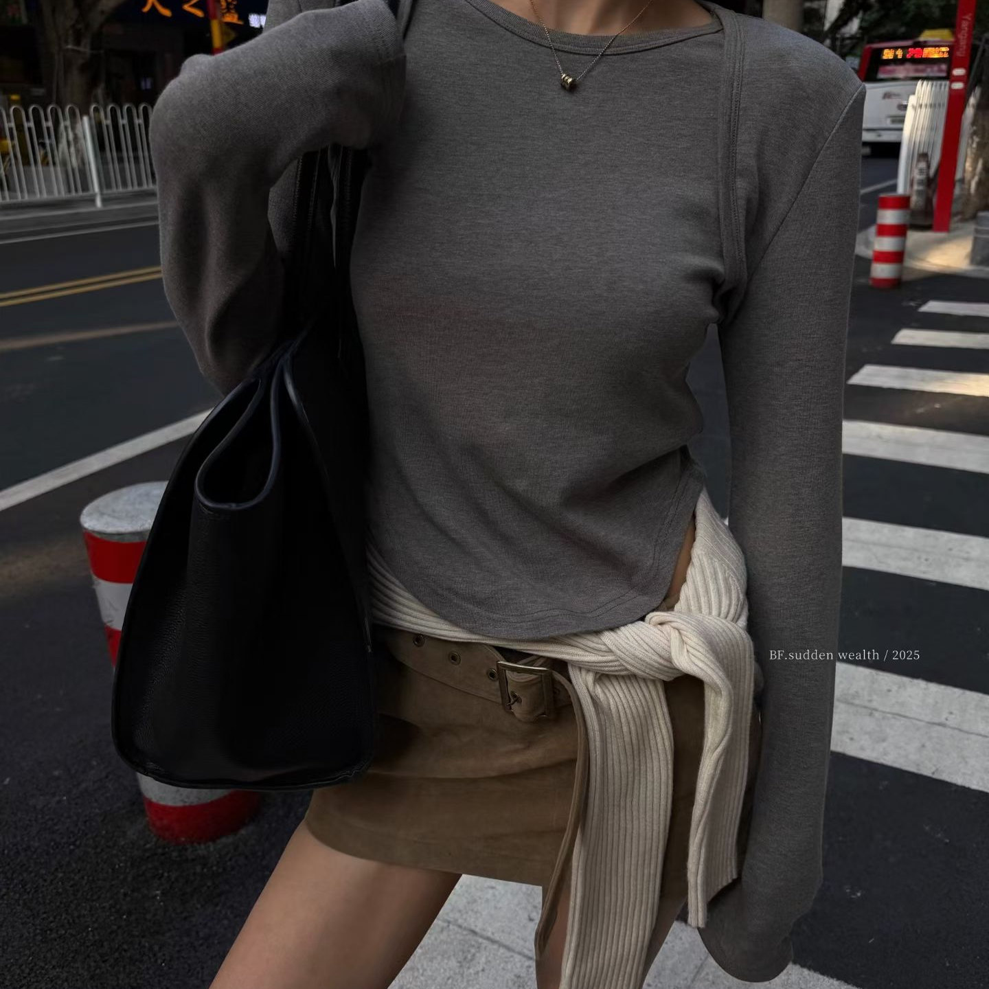 假两件修身显瘦打底上衣