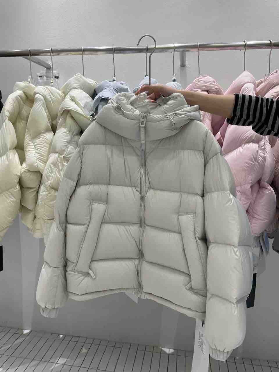 2025冬季新款韩版宽松显瘦百搭连帽短款羽绒服女加厚面包服外套潮