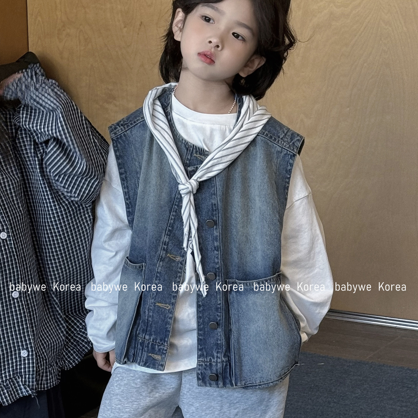 包邮▶bebenous主理人品牌复古砂洗儿童叠穿短款牛仔马甲口袋背心,童装/婴儿装/亲子装,马甲,淘宝优惠券,粉丝福利购,淘宝优惠卷