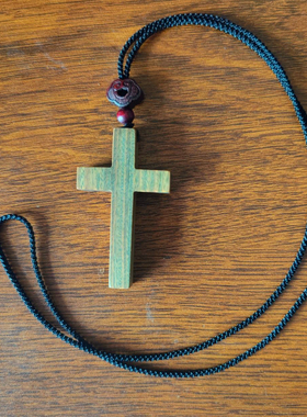 如意祥云绿檀木手工雕刻木十字架