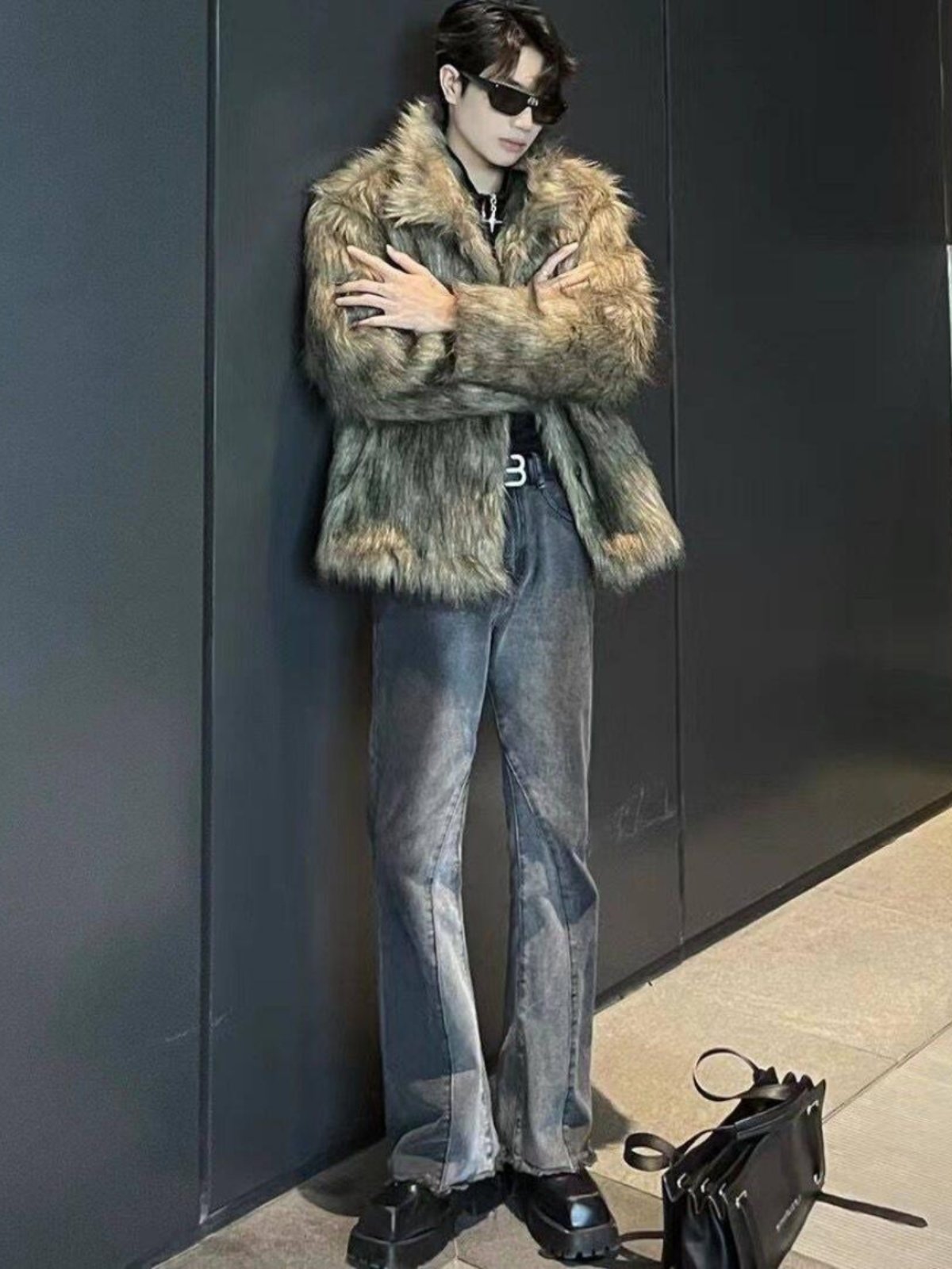 겨울 아름답고 트렌디한 환경 친화적인 모피 재킷 남성 디자인 틈새 잘생긴 스트리트 모피 재킷 2024 새로운 트렌드