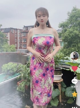 太古里网红同款法式碎花拼接吊带连衣裙夏季新款女修身开叉街拍裙