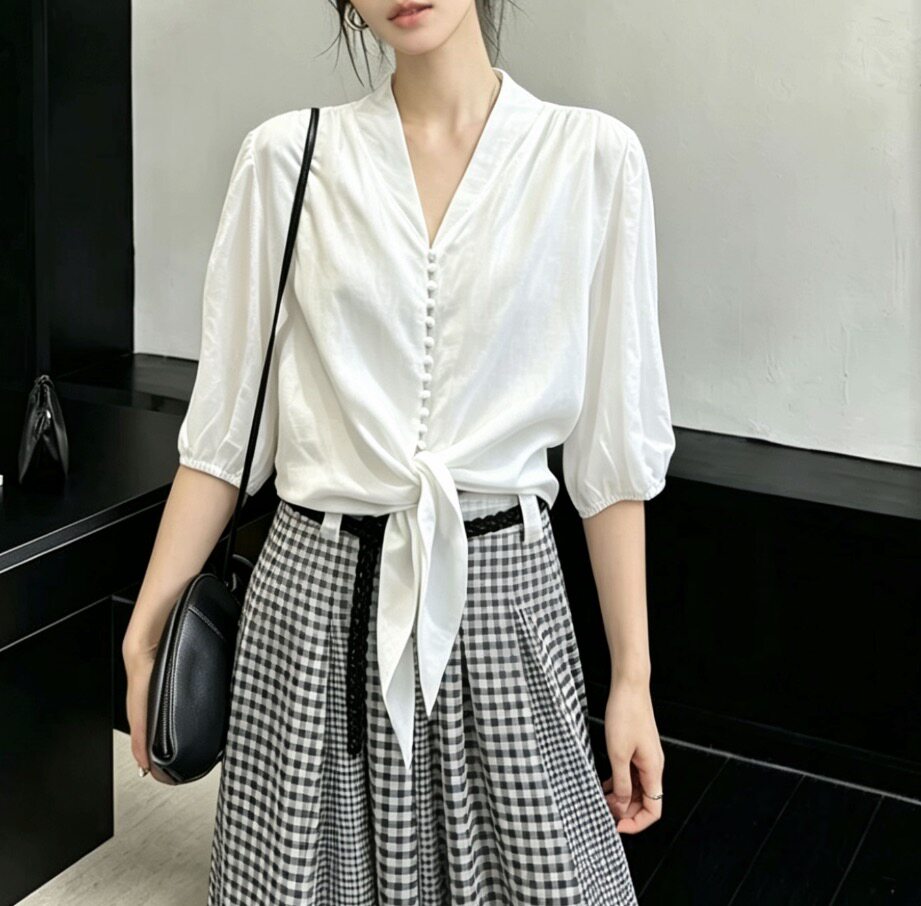法式时尚气质百搭系带扣子V领五分袖麻料上衣通勤OL高级感女衬衫