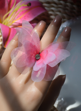 立体甜美粉红色蝴蝶活开口戒指环可调节仙女风舞蹈表演超仙新中式