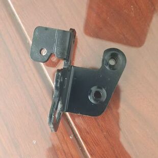 适配尼桑颐达经典轩逸汽车行李箱锁扣后备箱尾箱盖锁鼻锁钩配件原