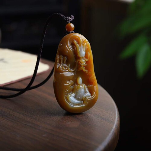 天然和田玉玉器工厂店新疆且末糖料老料工艺品悟道吊坠挂件配证书