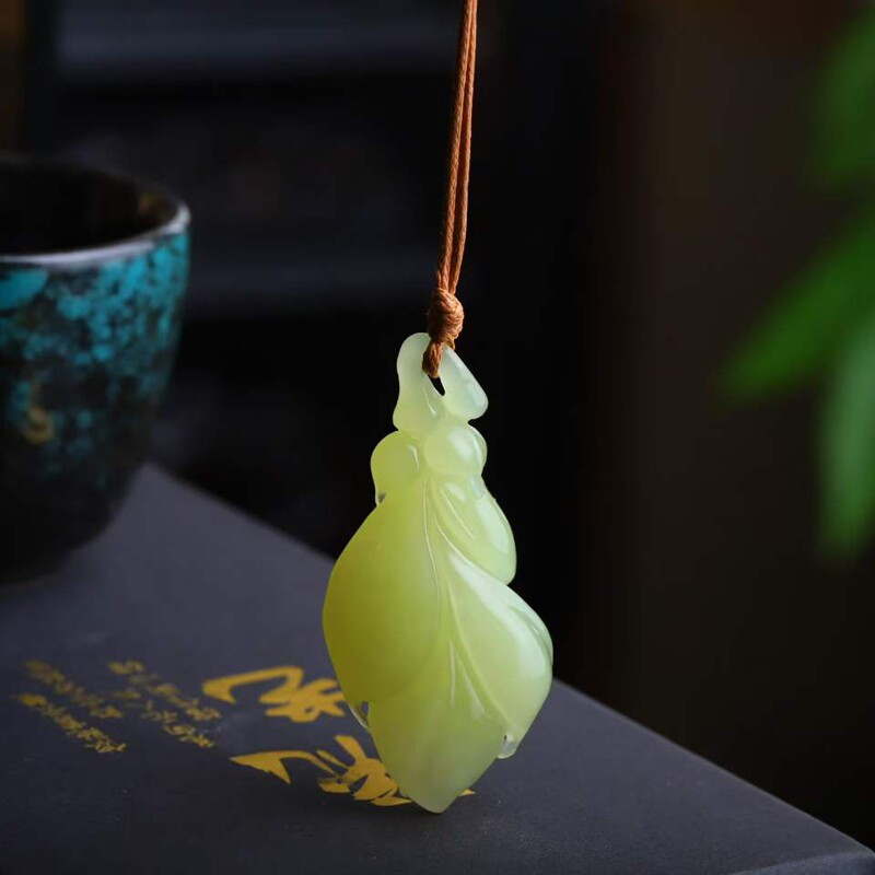 天然新疆和田玉玉器工厂店若羌黄口料老料玉石玉兰花吊坠挂件