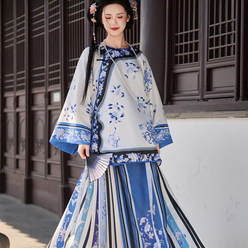 原创新中式格格服装晚清汉服少奶奶青花瓷上衣马面裙中国风套装女