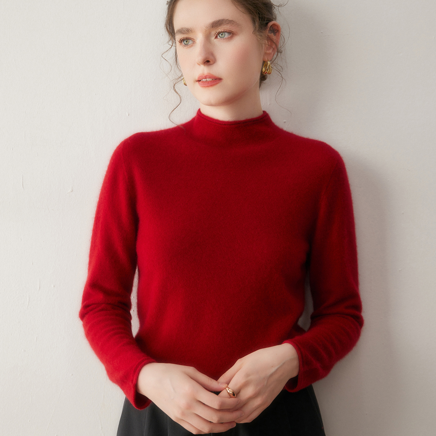 卷边半高领山羊绒衫女加厚