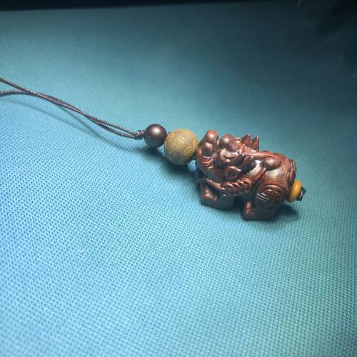 精品非洲紫檀木木作精雕刻招财貔貅木雕挂件手机链包包挂礼品