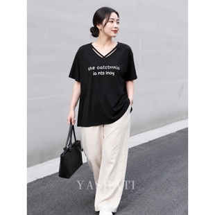 娅莎媞大码女装 200斤胖mm遮肚子显瘦字母印花V领短袖T恤 女