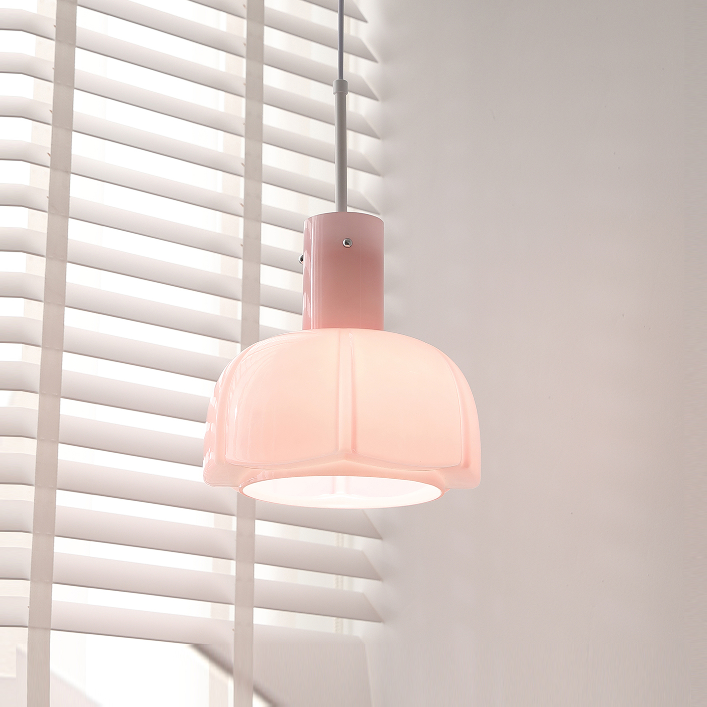 法式奶油风卧室床头小吊灯粉色高级感设计师艺术女孩房复古花苞灯