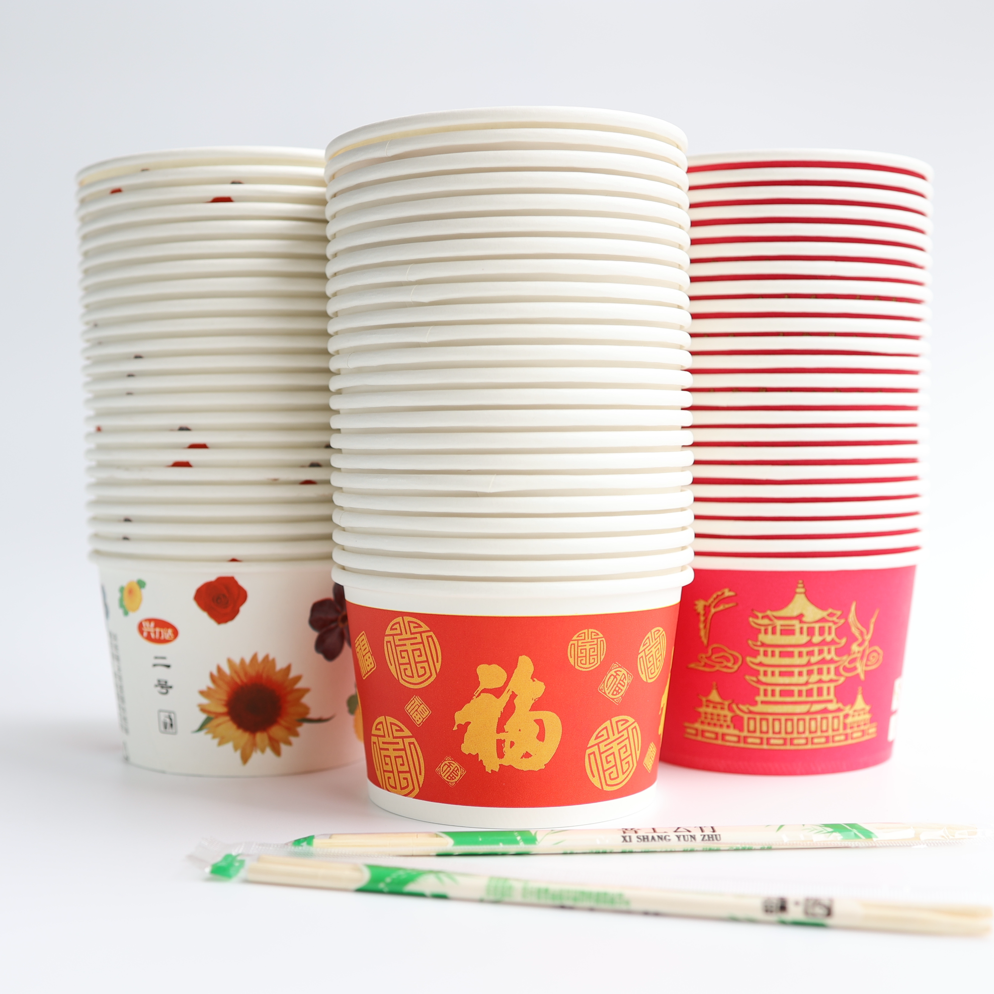 整箱一次性纸碗便宜商用快餐盒加厚宴席打包盒家用早餐加饭盒汤碗