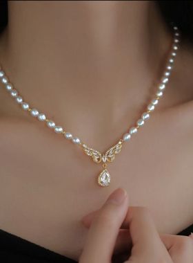 年轻人珍珠项链一路有你