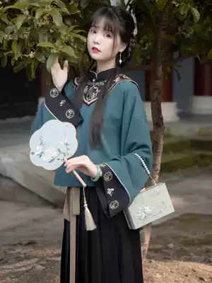 Chuan Dai: Dianxiangzhai original design embroidery cloud shoulder big sleeve top pleated skirt two-piece suit