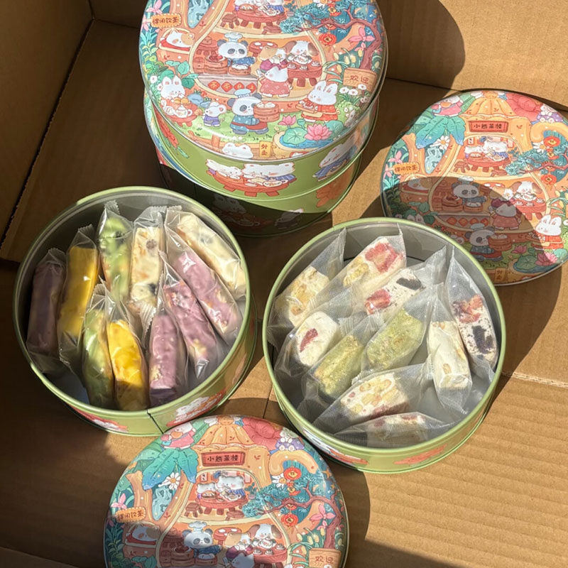 礼袋开学季铁盒装牛轧糖手工雪花酥软糖小零食过年年货糖新年礼物