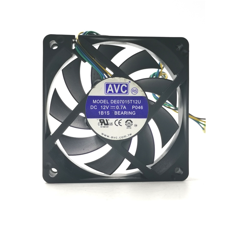 7CM机箱CPU大风量散热风扇 4针PWM智能调速温控 7015 12V 0.7A