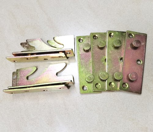 木床挂扣组装床五金固定组合床插钩做床的配件实木床挂件连接件