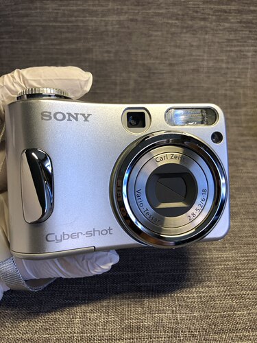 骚你cyber-shot dsc-s90银色ccd数码相机胶片感功能好成像复古
