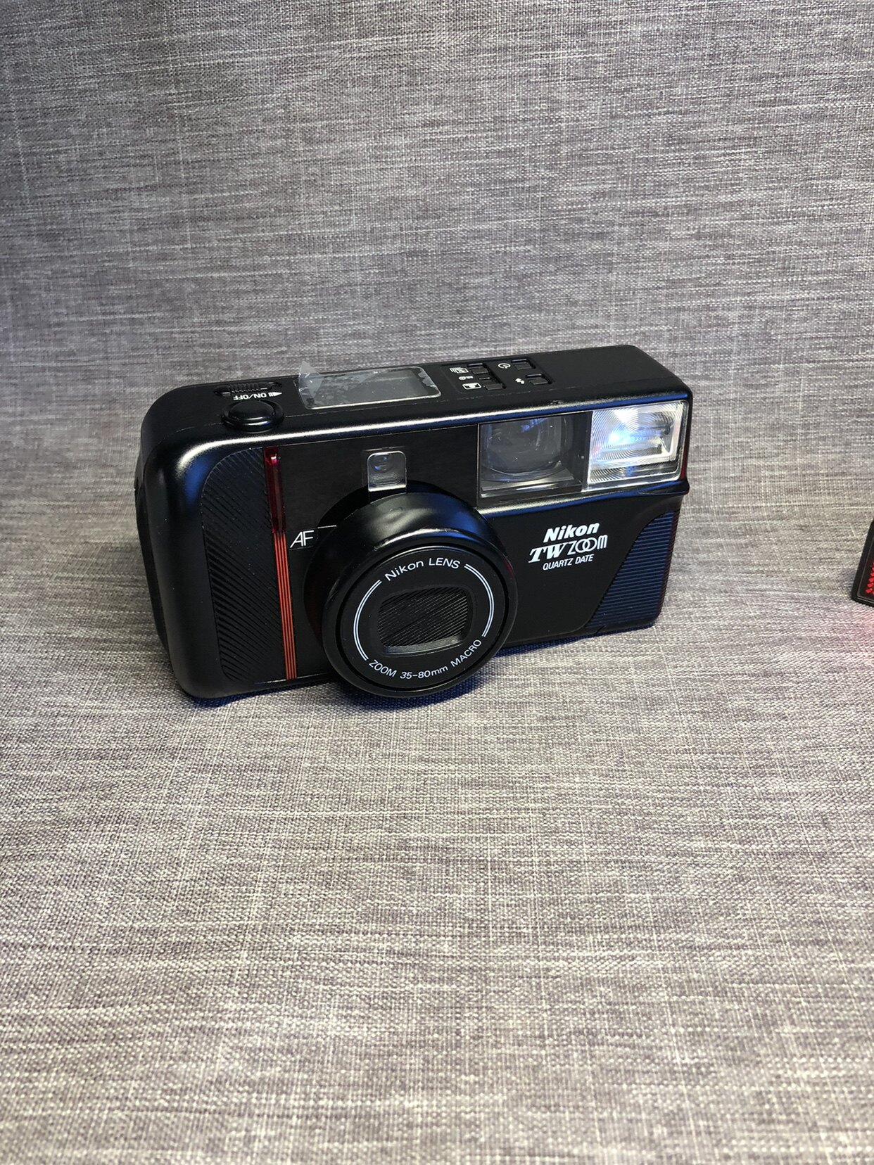 nikon泥康tw zoom黑色135胶卷胶片菲林中古复古变焦旁轴相机