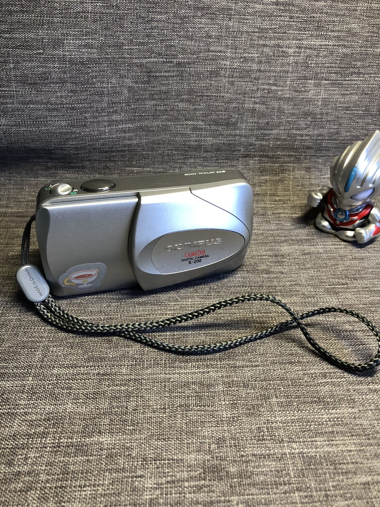 OLYMPUS奥林巴斯camedia X-200银色滑盖ccd数码相机成像复古怀旧