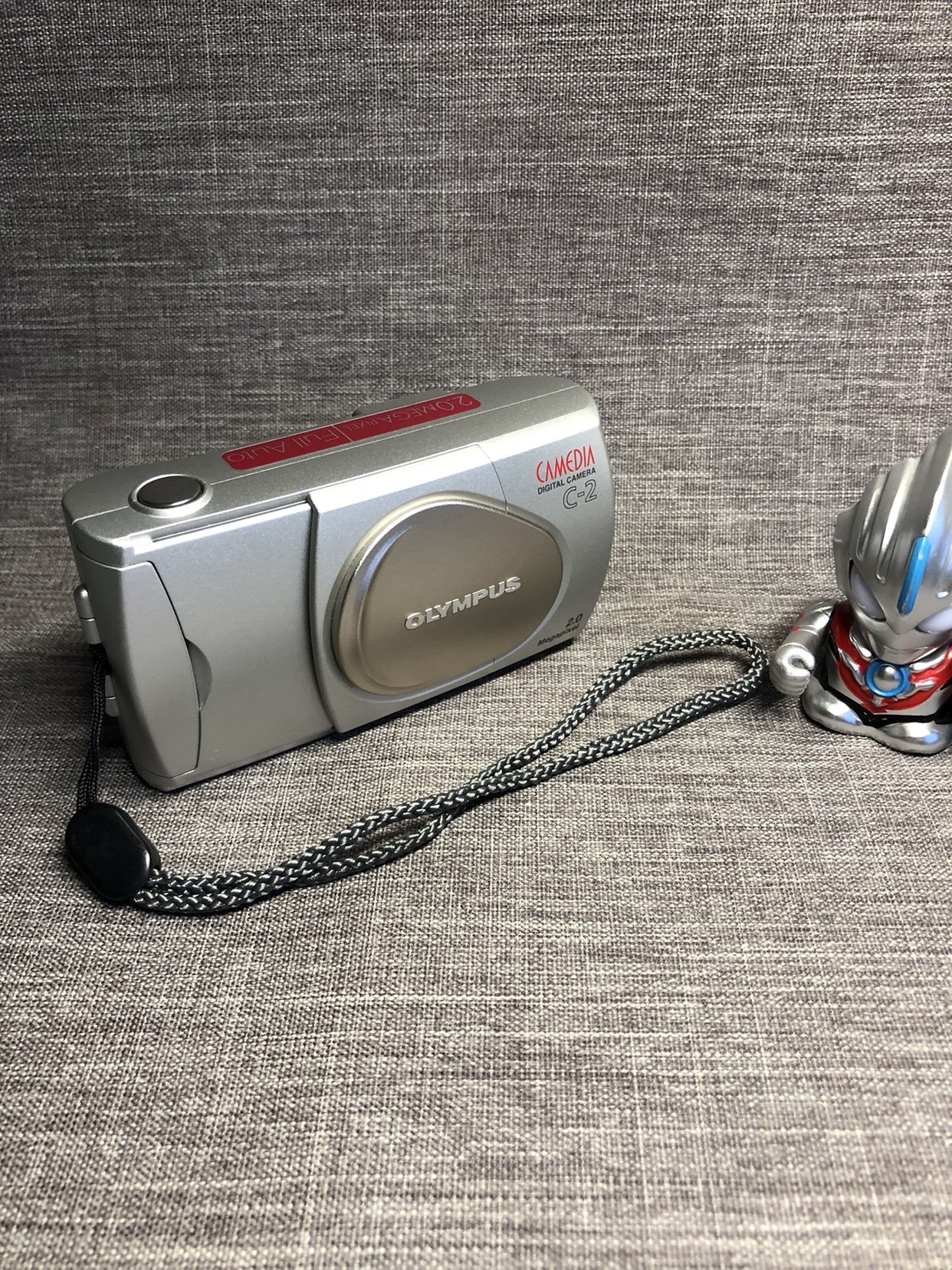 OLYMPUS奥林巴斯camedia c-2银色ccd数码相机滑盖定焦镜头